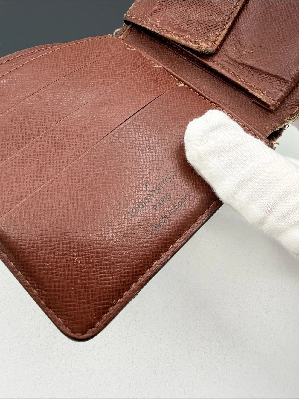 Louis Vuitton Monogram Bi Fold Wallet